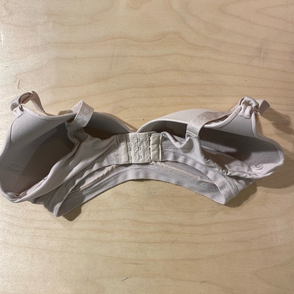 Warners Wireless Bra 36 C (EA) - Picture 6 of 10